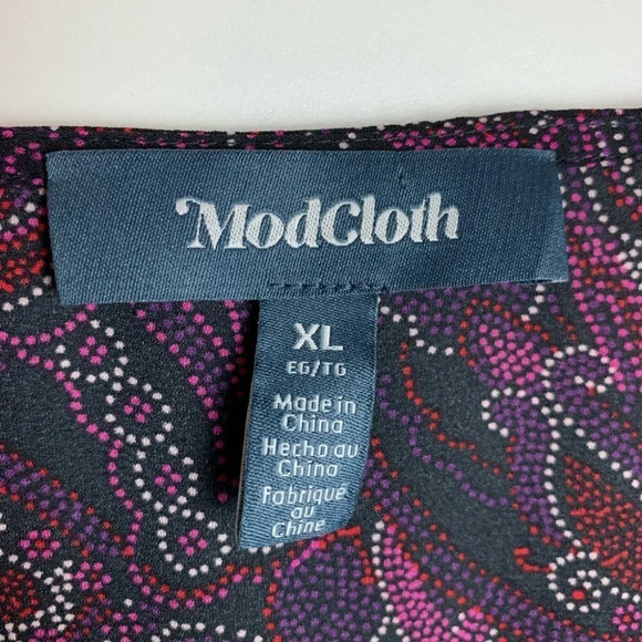 ModCloth Women’s Flirty Button  Front Romantic Blouse Size XL - Picture 5 of 10